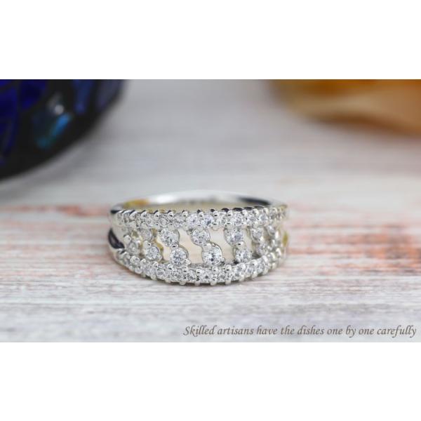 Sale 37 Off リング プラチナ900 エタニティリング ダイヤリング 透かし リング 誕生日 プレゼント 彼女 指輪 自分ご褒美 日本の職人技