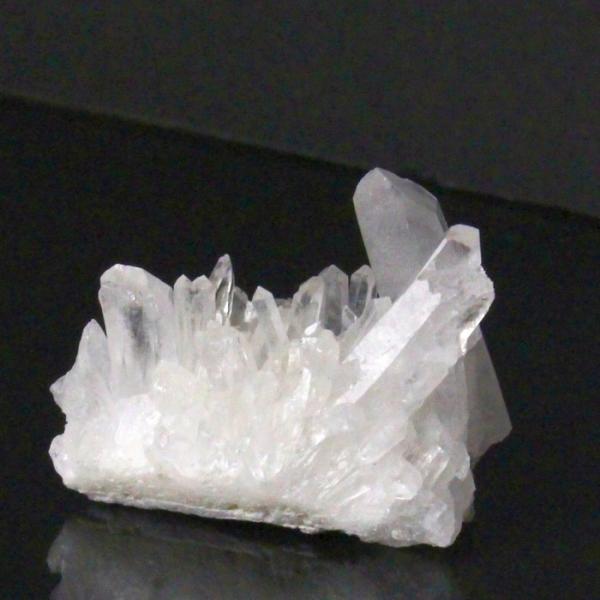 水晶 クラスター 原石 quartz クォーツ 鉱物 一点物