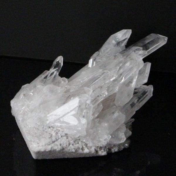 【パワーストーンの意味・言われ】水晶　クラスター[クォーツ]：浄化・幸せをもたらす天然石の基本・自己成長の象徴【サイズ】 122mm× 113mm× 56mm（原石の最長部計測）【重量】 508g【産地】　中国 四川省■天然石情報：水晶■石...