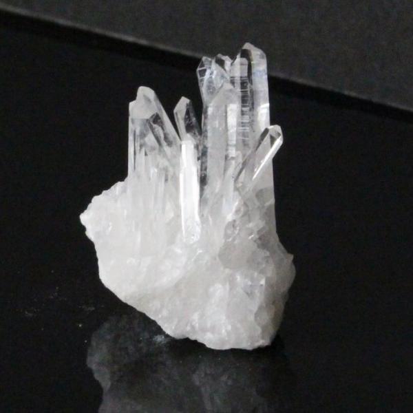 水晶 クラスター 原石 ラフ クラスタ 鉱物 石 クラスター クォーツ ロッククリスタル 魔除け 置物 浄化用 天然石