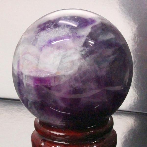 フローライト丸玉 57mmの魅力と楽しみ方ガイド