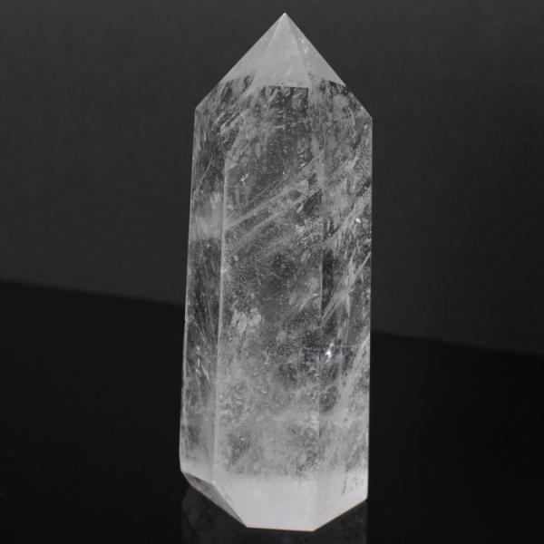 天然水晶ポイントの魅力と選び方ガイド