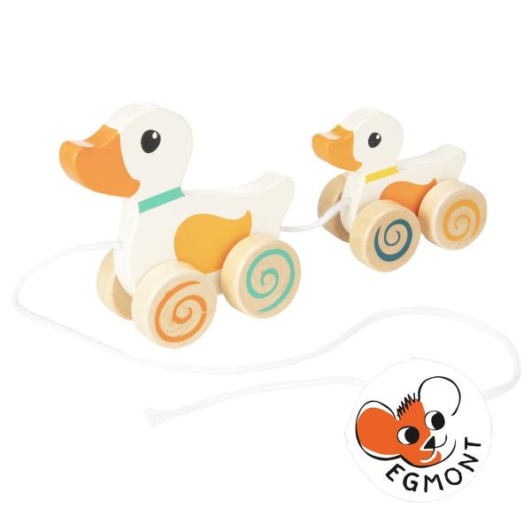 ベビーギフトの大定番である、木の温かみを感じられる、かわいいプルトイです。ダックはピョコピョコと上下に動きながら歩き、そんな親子の姿がとてもかわいいです。＊サイズ：25×5×11cm＊素材：木＊対象：1才以上＊生産地：中国＊画面上のカラーは...