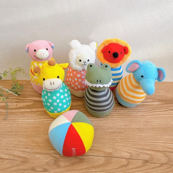 ソフト素材のアニマルボーリングです。お人形として使ったり、ボーリングであそんだり。ボールには鈴が入っているので、ラトルにもなります。＊サイズ：パッケージ　約26.5x16x16cm＊素材：ポリエステル＊生産地：中国＊画面上のカラーはブラウザ...