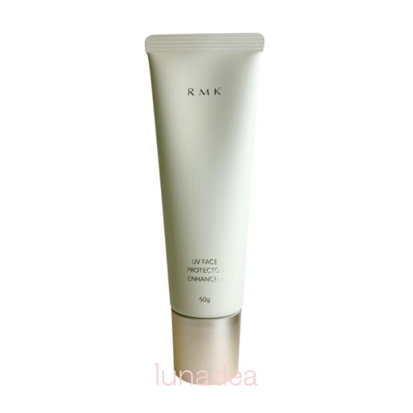 RMK最高峰のUVカット力、5つのプロテクト機能を備えた軽やかなウォーターベース。軽やかなつけ心地と、素肌感あふれるベースメイクをかなえるこだわりの処方。日常使いはもちろん、レジャーやスポーツ等、日焼けを予防しながらスキンケアしたい方に。(...
