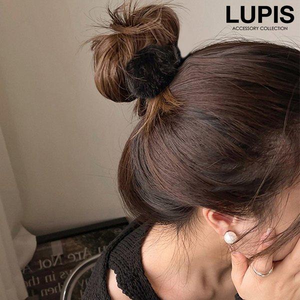 品番 : v2344サイズ : 直径約3.5cmその他 : モニター・撮影環境により実際の商品と色味が異なる場合があります。商品の説明ミニサイズのラウンド型ファーヘアクリップ。お団子やポニーにつけたり、編みおろしにつけてもかわいい。秋冬らし...