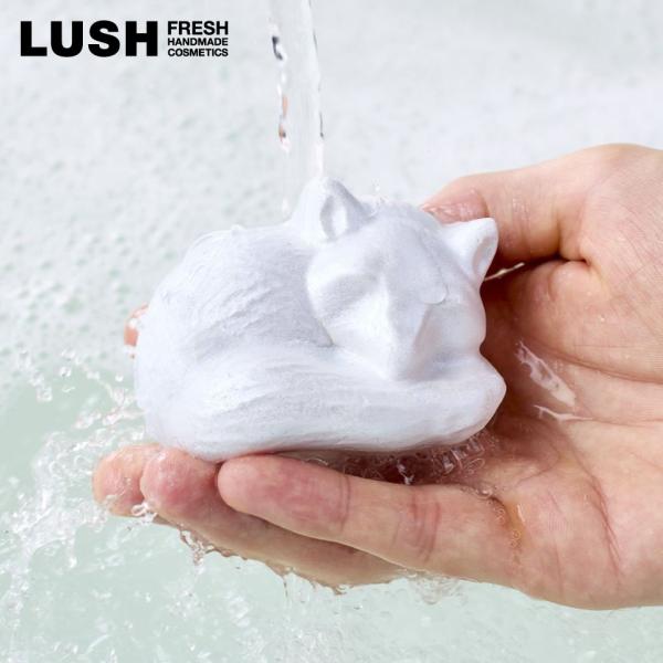 LUSH アークティック フォックス バブルバー 泡風呂 入浴剤 クリスマス 数量限定 ギフト プレゼント きつね かわいい 保湿 癒やし ラッシュ 公式