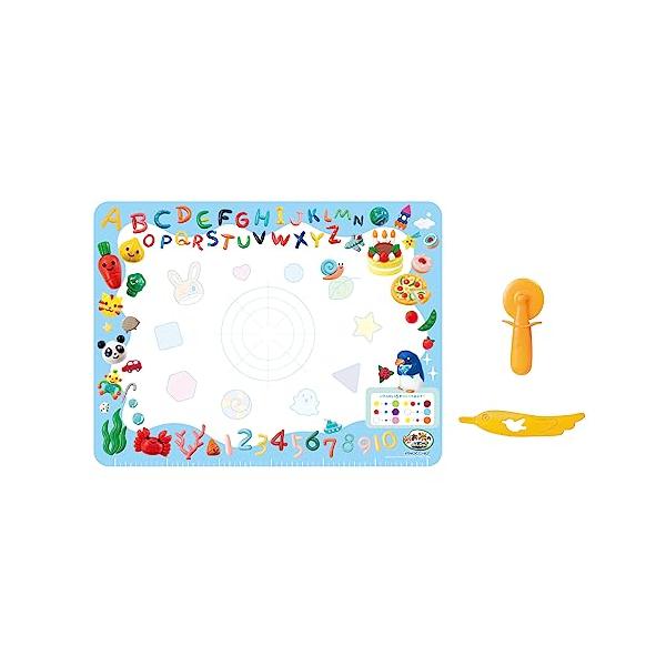 青/-/4971404321038・パッケージ個数:1・軽くて大きなねんど板とくるりんカッター＆かわいいとりさんヘラのお道具セットです。・ねんど板は色の混ぜ方やカラフルな作例を掲載。お子様が真似して作ることができます。・ねんど板は柔らかい素...