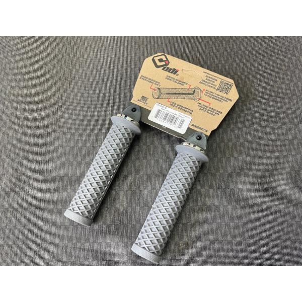 D33VNH-G》odi Vans V2.1 Lock-On Grips White/Graphite 135mm