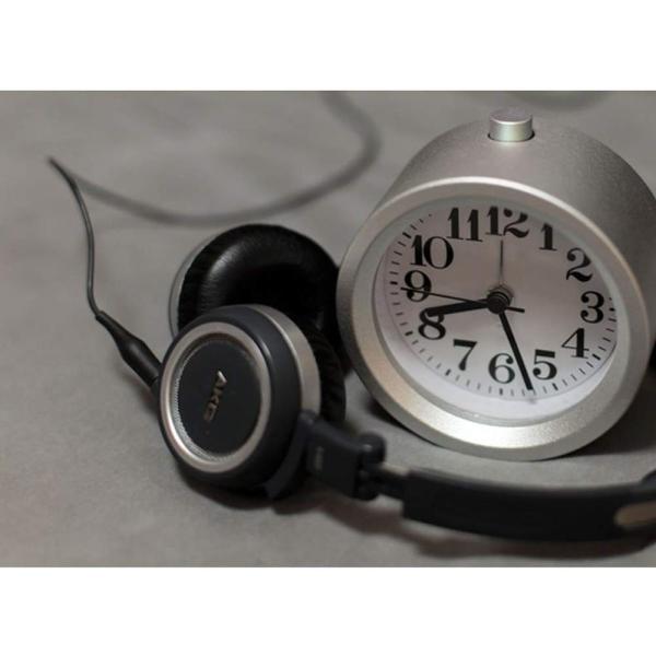 目覚まし時計 Sakula テーブルクロック 大音量 静か おしゃれ 時計 置き時計 シルバー インテリア 5 大好評 アラームクロック