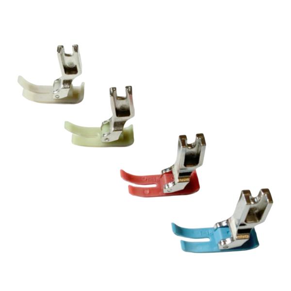 1、押さえの底面が2層のテフロン素材で出来ています。2、 テフロンでできているので滑りやすく、ビニール、合皮、皮革などの滑りにくい素材を縫う時に使用します。3、生地送りがスムーズになり、キレイに仕上がります，通常の生地にても使用可能です4、...