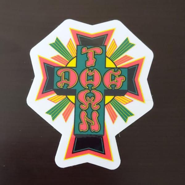 【ST-166】Dogtown  Skateboard ドッグタウン STICKER スケートボード ステッカー RASTA CROSS■カラーグリーン×オレンジ（クリアタイプ）■サイズ縦10.7cm×横9cm※稀に折れ、印刷ミス、粘着汚れ...