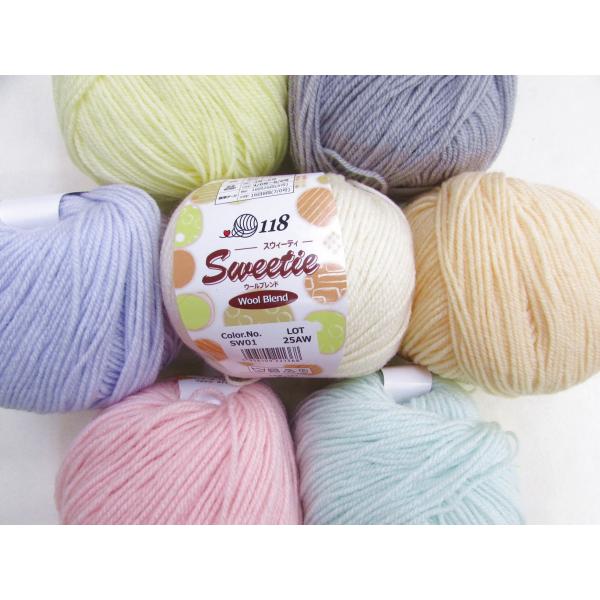 たっぷり編めるウールブレンド毛糸コーデしやすい色展開　セーターから小物までオールラウンダーな毛糸です。重量：約60ｇ　約216ｍ品質：アクリル　80％　　　ウール　　20％参考使用針：棒針3〜6号　　　　　　かぎ針4/0〜8/0号標準ゲージ...