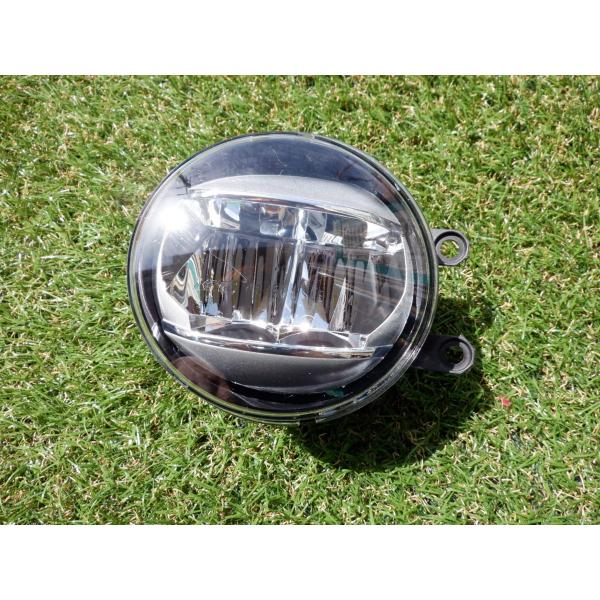 TOYOTA トヨタ 純正 LED フォグランプ フォグライト コイト KOITO 48-150 / 70311 アルファード（30系） ヴェルファイア（30系 / AYH30Wなど） プリウス / プリウスα（一部グレード） アクア ヴォクシー / ノア（一部グレード） ハリアー（一部グレード） レクサス（RX・IS・CT 等） ヴィッツ / カローラ系（フィールダー・ルミオンなど） ランドクルーザー系 m-net_m-21-4-535