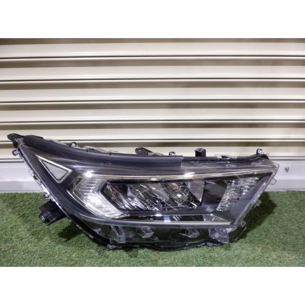 新品 純正 MXAA52 MXAA54 RAV4 ラブ4 ヘッドライト 運転席 新品 トヨタ純正 MXAA52 MXAA54 RAV4 ラブ4 前期 LED ヘッドライト