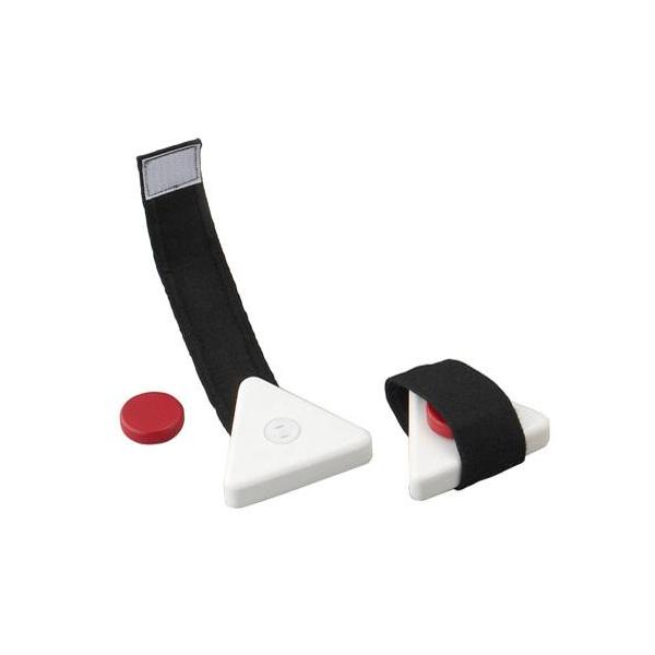 おままごとあそびにつかうおにぎりのかたちをした木のおもちゃです。おにぎりの中身（具）はウメです。三角ごはんにうめぼしをつけて、のりをくるりと巻いて、おいしそうなおにぎりの出来上がり！※セット内容：おにぎりウメ×１個です。※与える目安：２歳前...