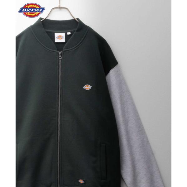 アメリカを代表するワークカジュアルブランド「Dickies」から、裏毛素材のジップアップスタジアムジャケットが登場！カラーは、ダークグレー・ダークグリーンの2色展開です。袖の配色切替がカジュアルな印象に。程よいルーズシルエットなので、デニム...