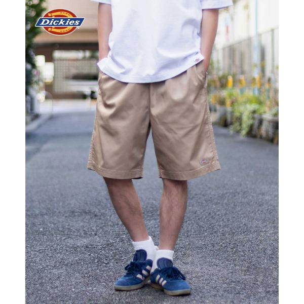 30 シュプリーム ディッキーズ ショートパンツ Supreme®/Dickies® Stripe 13” Loose Fit Work Short | Supreme 22ss