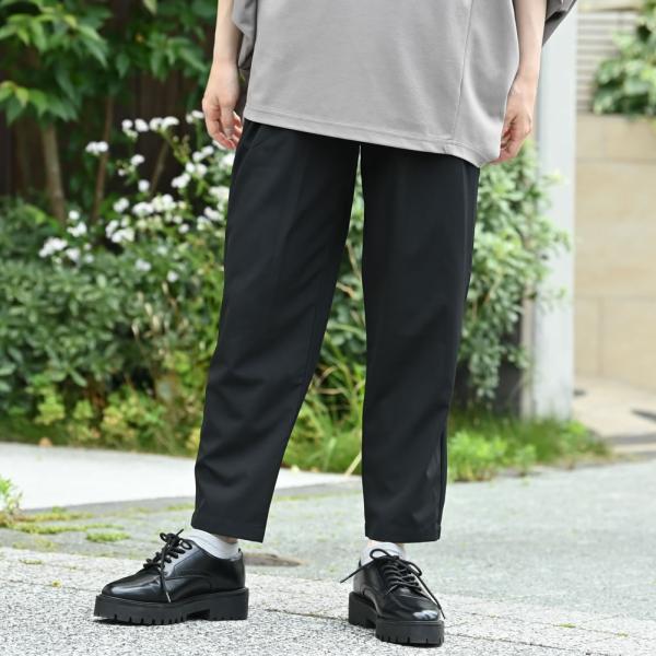 新品未使用☆yori ピンタックストレッチパンツ＋ | sushi-sam.de