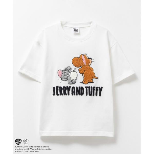 「トムとジェリー」から立体的で豪華なサガラ刺繍を施した半袖Tシャツです。カラーは、オフホワイト・サックスの2色展開です。■デザイン着ごこちのよいゆるっとしたシルエット。「ジェリー」と「タフィー」のポップなアートがかわいい♪■ポイントサラリと...