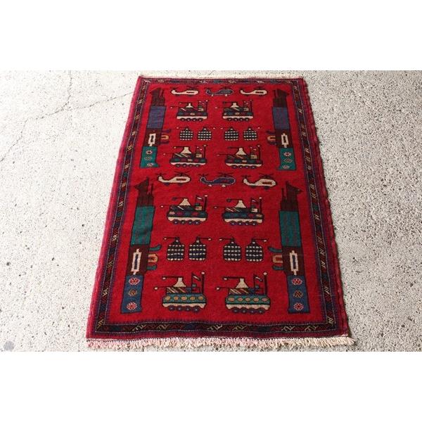 War Rug ウォーラグ タンク・ランチャー柄 赤 140×92cm アフガニスタン 