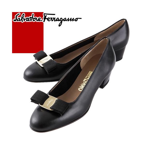 サルヴァトーレフェラガモ Salvatore Ferragamo パンプス ヴァラ