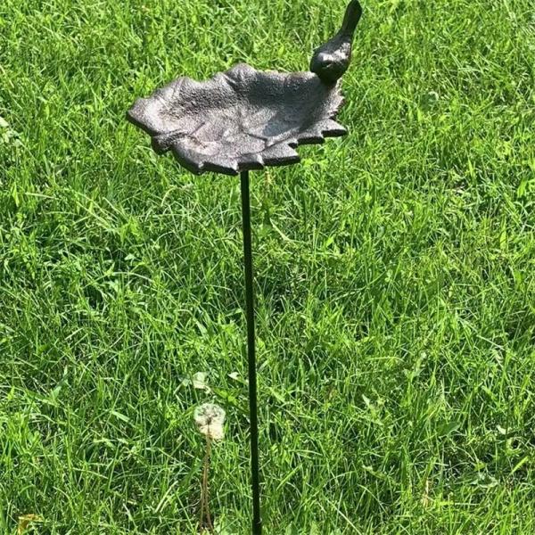 バードフィーダー 野鳥の餌台 鳥の餌箱 屋外の鳥の餌箱 鋳鉄の花の形をした鳥の餌箱 庭の装飾 ガーデン用品 野鳥観察 鳥用餌入れ 庭園置物 エクステリア ガーデ
