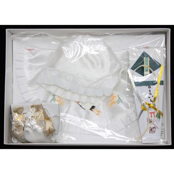 セット内容(箱入り）フード・よだれ掛け（刺繍入り）・お守り・扇子素材フード・よだれ掛け ポリエステル100％★扇子飾りの色味が変る場合がございます。★光の加減により写真の色と商品の色が異なることがあります。