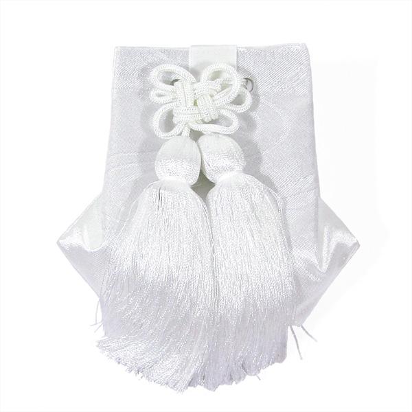 お宮参り小物 お守り袋 単品 鶴 男の子 女の子 男女兼用 日本製お宮参り用のお守りです。白色ですので男女ともに御使用いただけます。サイズ：縦 約9cm、横 約10cm★光の加減により写真の色と商品の色が異なることがあります。