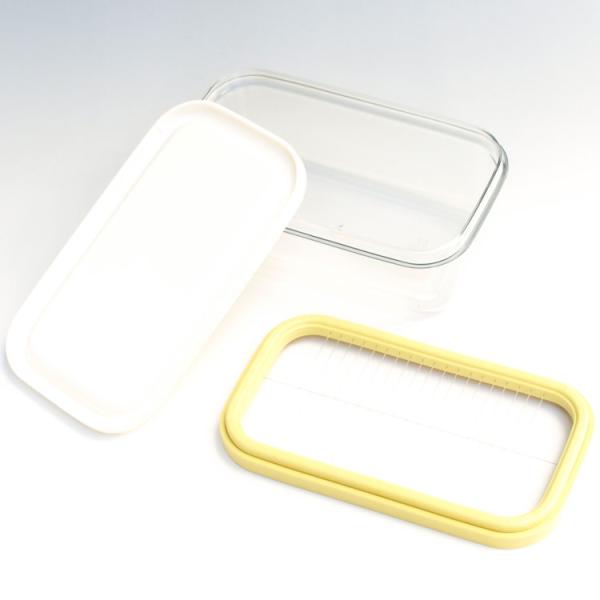 ｛商品仕様｝材質：[フタ]ポリエチレン、[ワイヤープレート]ABS樹脂、[容器]AS樹脂、[ワイヤー]18-8ステンレスサイズ（約）：165×95×68mm耐熱温度（約）：[フタ、ワイヤープレート]-30〜80度、[容器]-30〜70度製造...