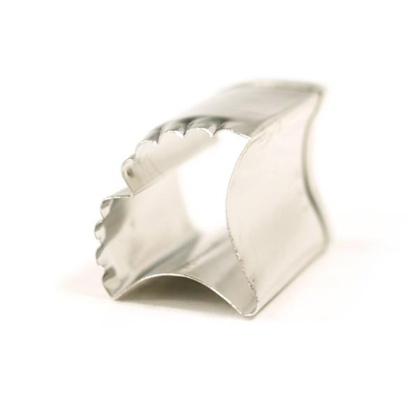 aَq   No19 E 40 × 36mm