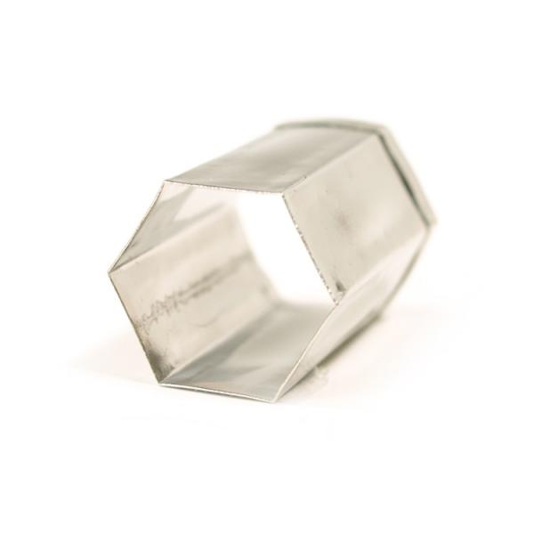 aَq  Tb No50 B 18 × 21mm