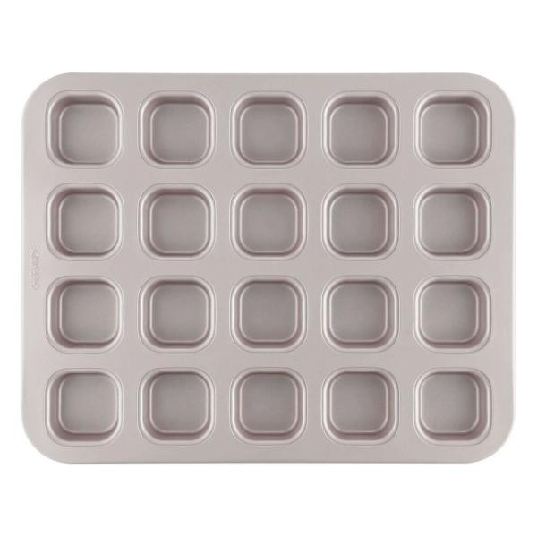 ｛ご購入前のご注意｝※ケーキの仕上がりに影響がない部分のへこみなどは、良品とさせていただきます。ご了承ください※ご使用後は、洗ってよく水気を拭き取ってから保管して下さい。※糖度の高いお菓子や軽い生地は型からの取り出せない場合がございます。型...