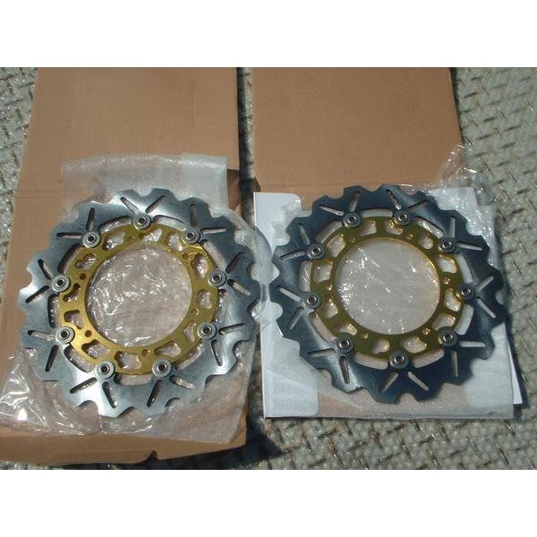 Arashi製WaveDISC022金色 YZF-R6 (99-02) YZF-R1 (98-03) XJR1300 (00-06) V-MAX1200 TMAX500 T-MAX500 SJ08J ロイヤルスター フロント用