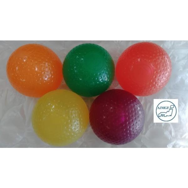 マレットゴルフボール スモール スケルトン ディンプル ボール　表面はゴルフボールのように凸凹しています*１個のお値段です*中の空洞は楕円形で中心より少しずれた仕様です。【メーカー】スポーツランドしが　　【素材】 ABS樹脂　【サイズ】●直...