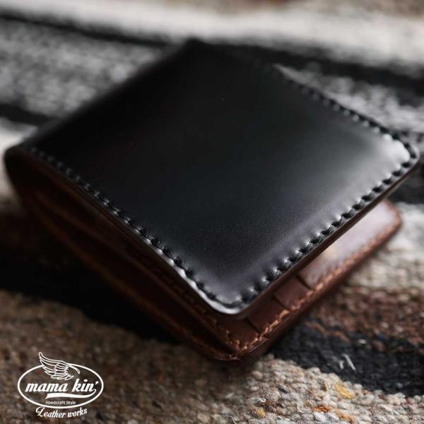 希少性、耐久性、美しさに優れた“革の王様”と称されるコードバン。コードバンは、一頭の馬からごくわずかな部分からしか採れず、高級で希少価値の高い貴重な素材です。内側の素材にも上質な栃木レザーを使用。栃木レザーは、天然植物性タンニンを使い、伝統...