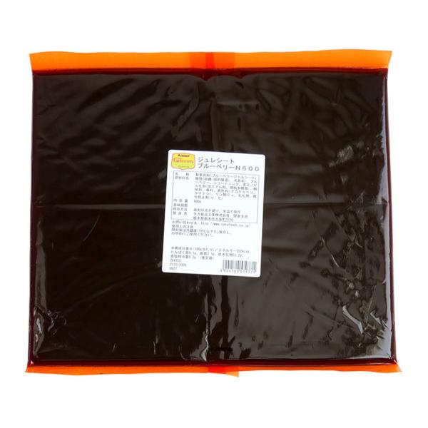 ブルーベリーのシート状耐熱性ジャムです。自然の風味を生かした味に仕上げています。ジュレシートは、果実などの風味を重視しているため、フラワーシートに比べると若干伸びにくく感じます。
