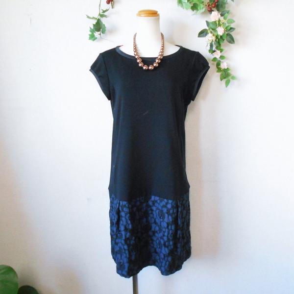 【ブランド名】コムサ ブロンドオフ COMME CA BLANC D’OEUF 【サイズ】Ｍ〜Ｌ【実寸】・身幅（脇下）＝５１（切替部分）＝５２　・着丈（背中央）＝８６　・肩幅＝４０＊実寸は平置きです。多少の誤差があるかもしれませんがご容赦く...