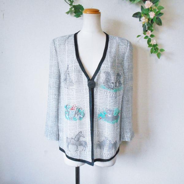 伊太利屋 グリーン ノーカラージャケット(未使用品) はる様、ご予約品です。 伊太利屋 イタリヤ GK 春夏 向き ラインストーン 付 ノーカラー