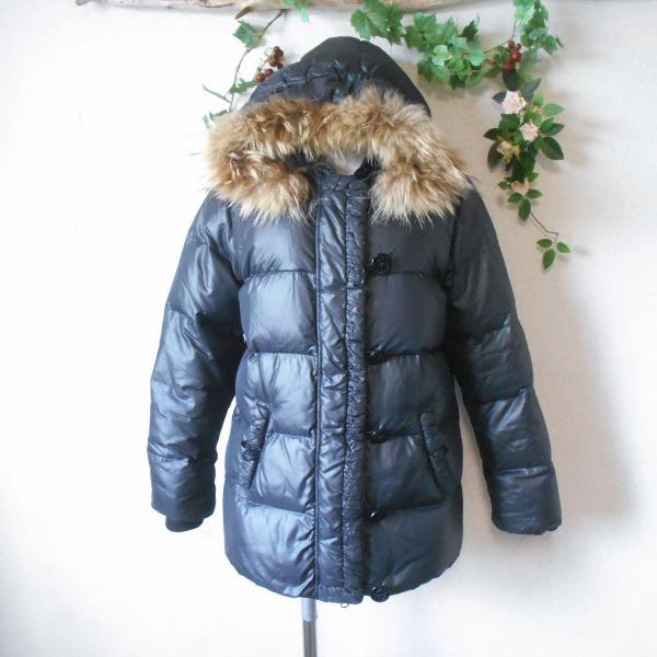 タイムセール‼️美品‼️INGEBORG ダウンジャケット INGEBORG（インゲボルグ） レディース 用 フード 付き ダウン