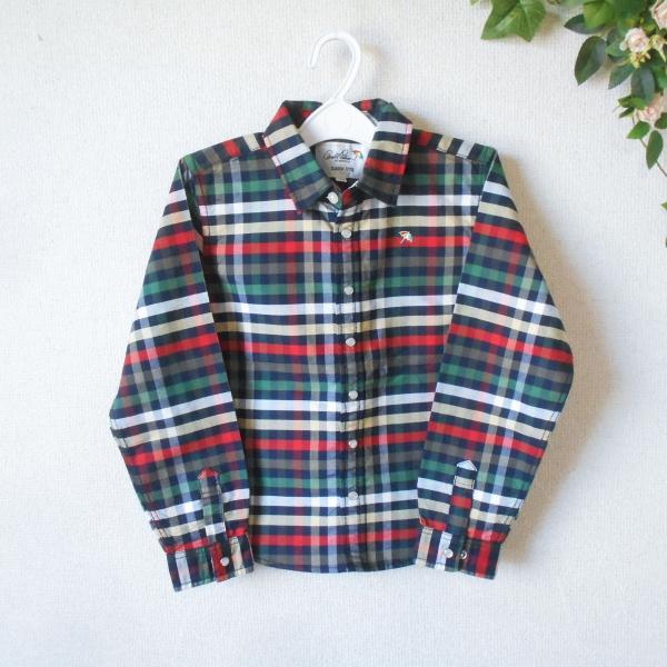 【ブランド名】アーノルドパーマー Arnold Palmer 【サイズ】１２５ｃｍ【実寸】・身幅（脇下）＝３６　・着丈（背中央）＝４５　・肩幅＝３０＊実寸は平置きです。多少の誤差があるかもしれませんがご容赦ください。【素材】綿１００％【状態...