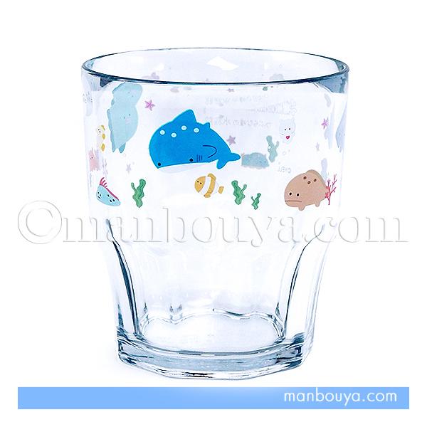 ゆるい雰囲気がかわいい、エールさんのつぶらな瞳の水族館シリーズ。透明感が綺麗でかわいい、プラスチック製コップです。ランチコップやジュースグラスとして。入学準備やお祝いにも。海の生き物がいっぱいの可愛いキッチン雑貨。子供だけでなく大人の女性に...