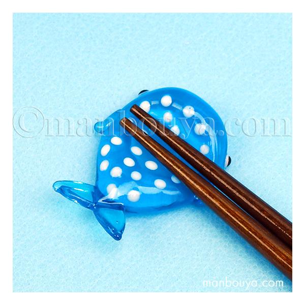 ジンベエザメ グッズ 箸置き ガラス 水族館 お土産 海の生き物