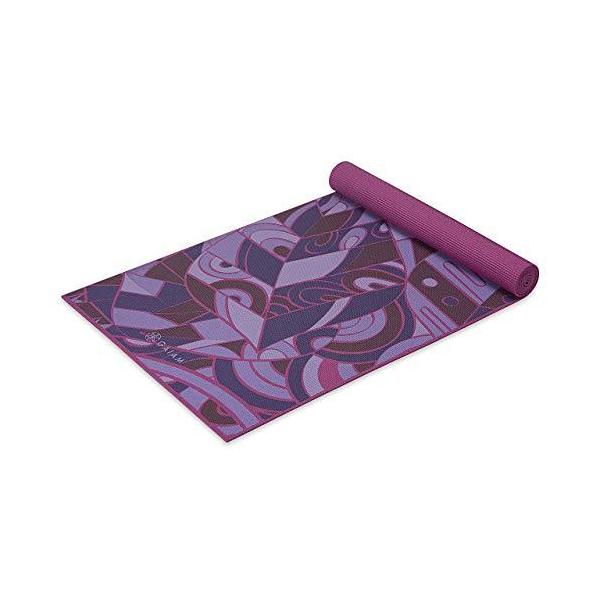 ヨガマット フィットネス 05-60521 Gaiam Yoga Mat Classic Print Non Slip Exercise &amp; Fitness Mat for All Types of Yoga, Pilates &a...