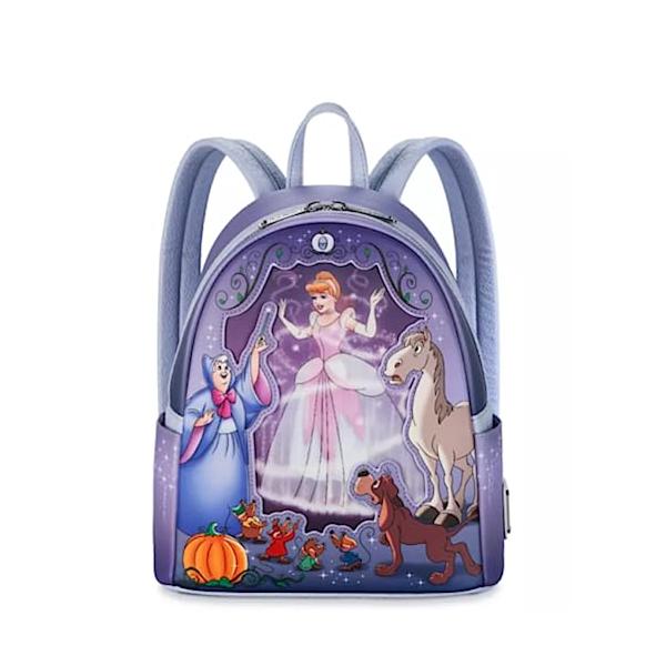 日本未発売★ディズニー　ラウンジフライ　エレクトリカルパレード　バックパック 日本未発売☆ディズニー ラウンジフライ エレクトリカルパレード