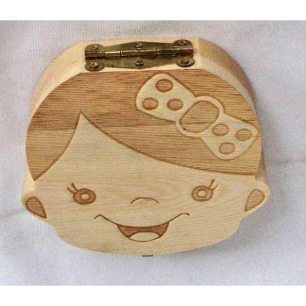 ◆こちらの商品は、乳歯ケース（女の子）の２個セットになります。◆子供の成長のあらゆる瞬間を大切な思い出へ♪♪♪◆サイズ：12.5cm×11.5cm×2.7cm◆素材：木製◆セット内容：乳歯ケース×2個♪商品のおすすめポイント♪(1)【木製 ...