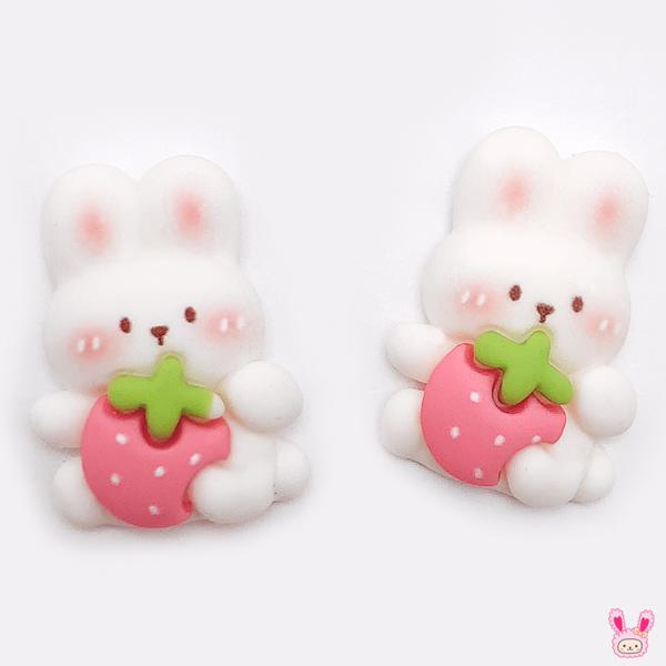デコパーツ ぷっくりかわいいおすわり苺とうさちゃんパーツ 4個