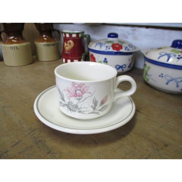 花柄 カップ＆ソーサー コーヒーカップ ティーカップ イギリス 英国製 