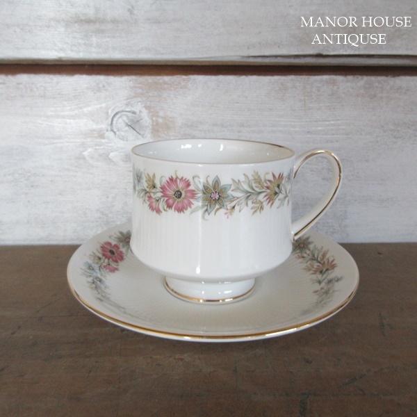 Paragon　パラゴン　Belinda　ティーセット　ビンテージ Vtg Paragon Belinda Tea Cup Saucer Side Plate Trio Set of 3