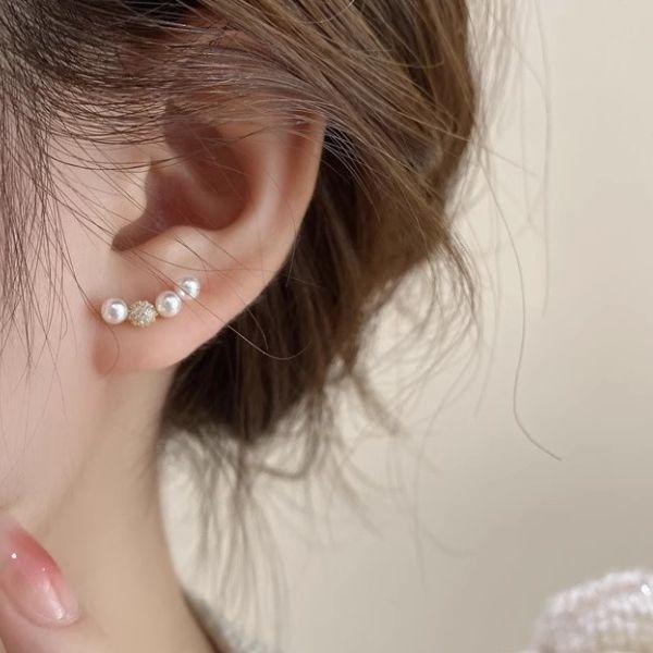 シンプルなデザインだから普段使いからパーティー等華やかな場所にも最適です。大切な人へのプレゼントにも大変喜ばれます。金属アレルギーは、人によって程度が異なりますので、その点ご検討のうえ、ご購入をお願いいたします。■ ご注意・ご使用のモニター...